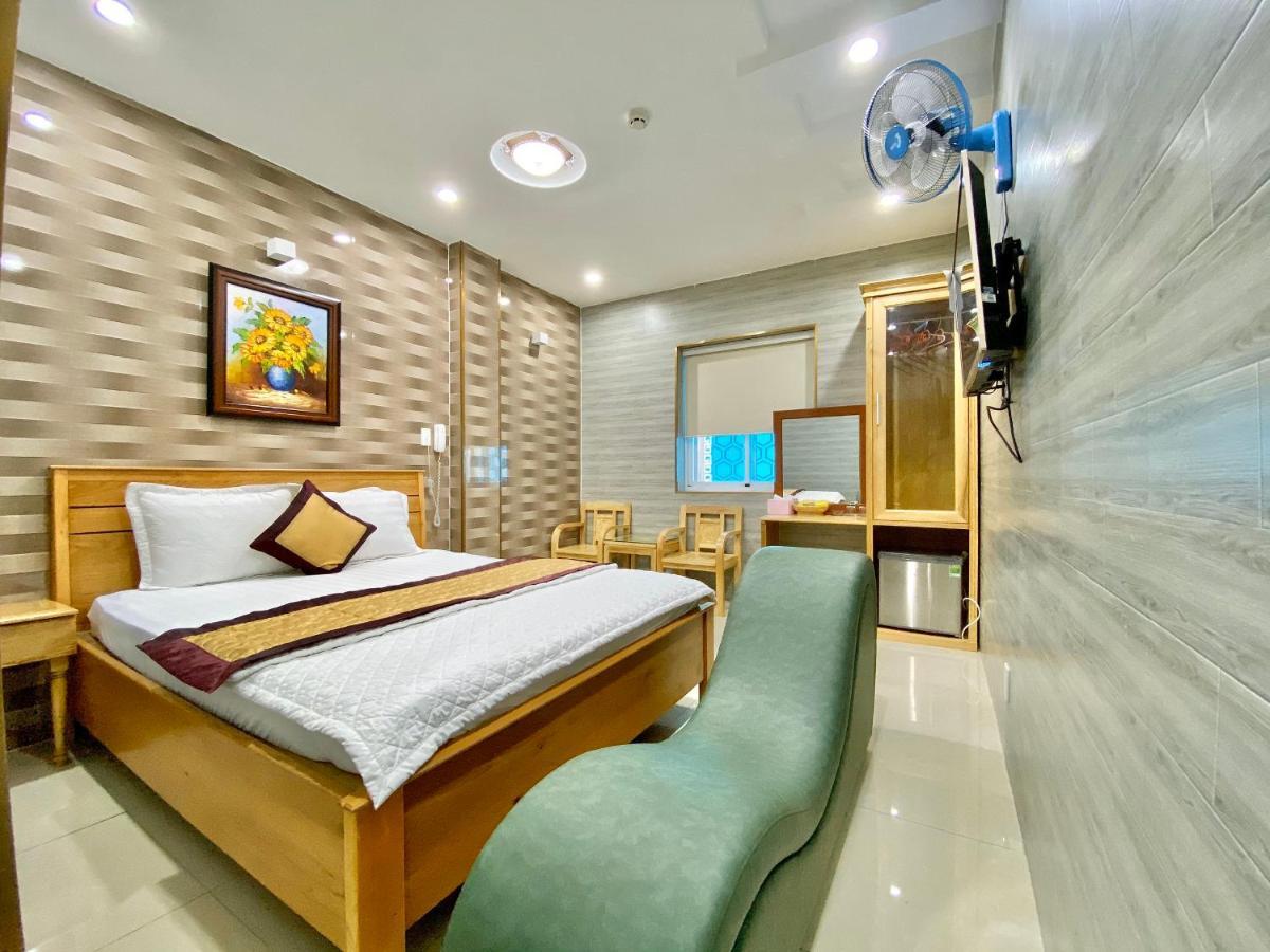 Hoang Quan Khách sạn tình yêu