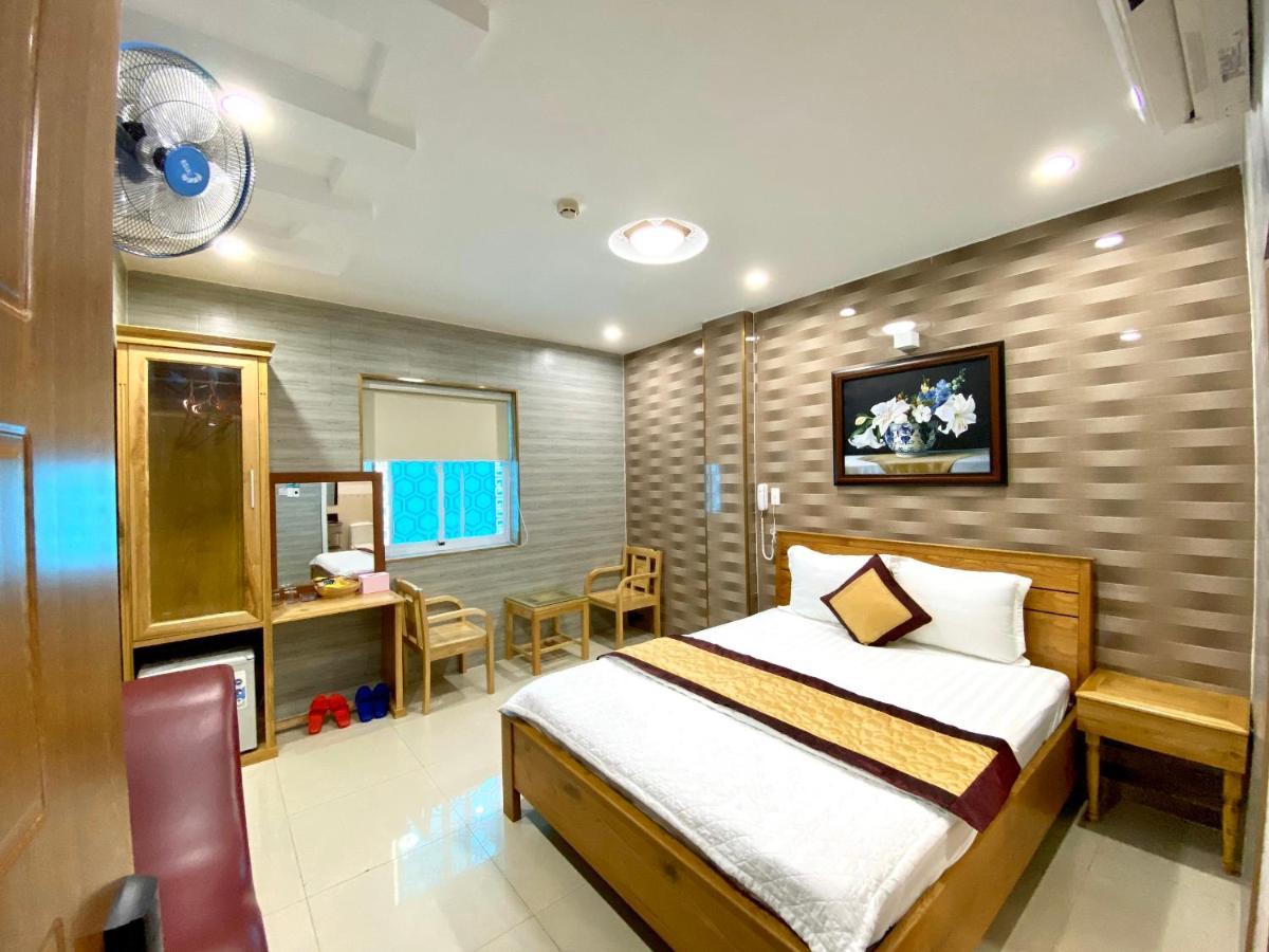 Khách sạn tình yêu Hoang Quan *