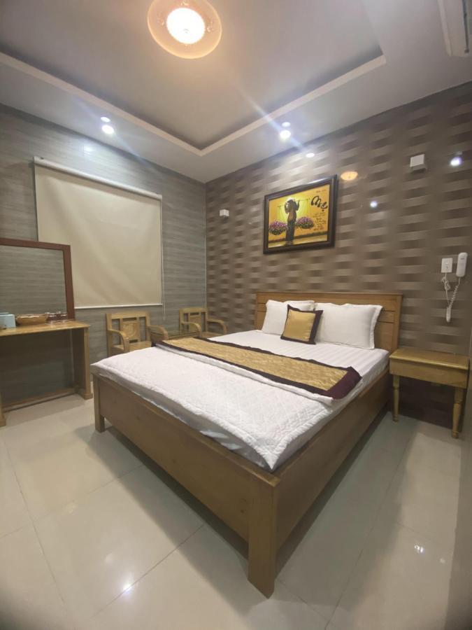 Hoang Quan Khách sạn tình yêu TP. Hồ Chí Minh