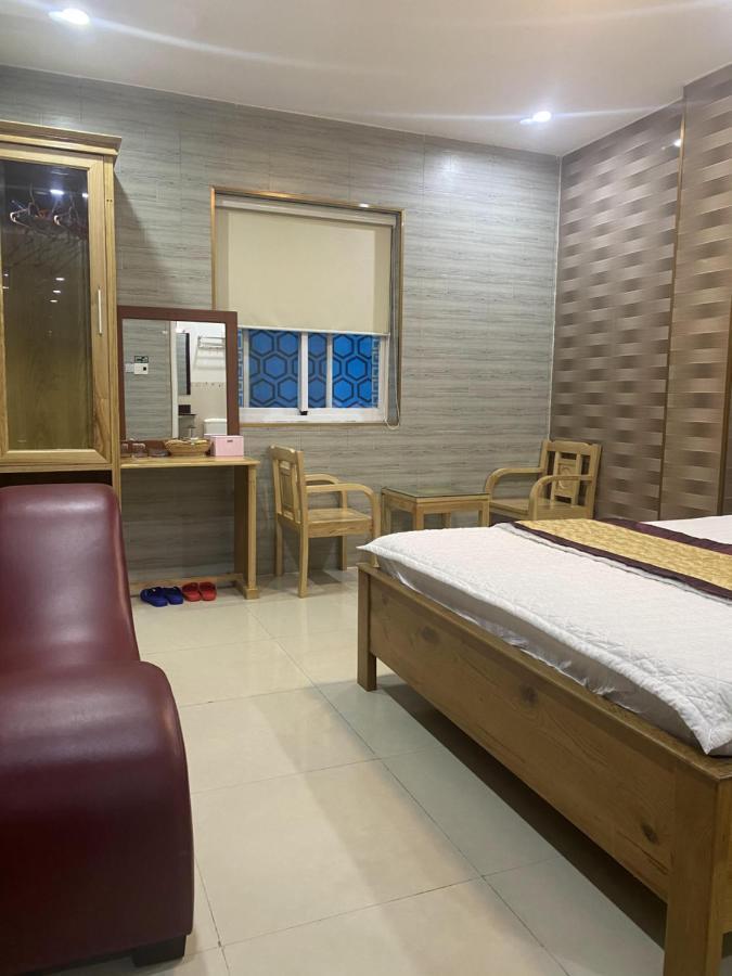 Hoang Quan Khách sạn tình yêu *